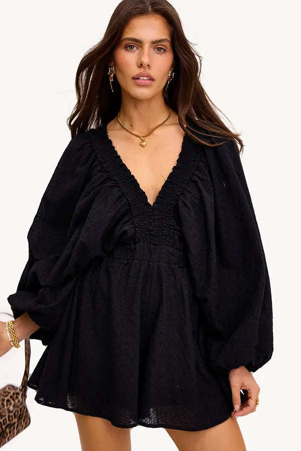Amara - Robe Courte Noire | Manches Bouffantes | Élégante et Chic