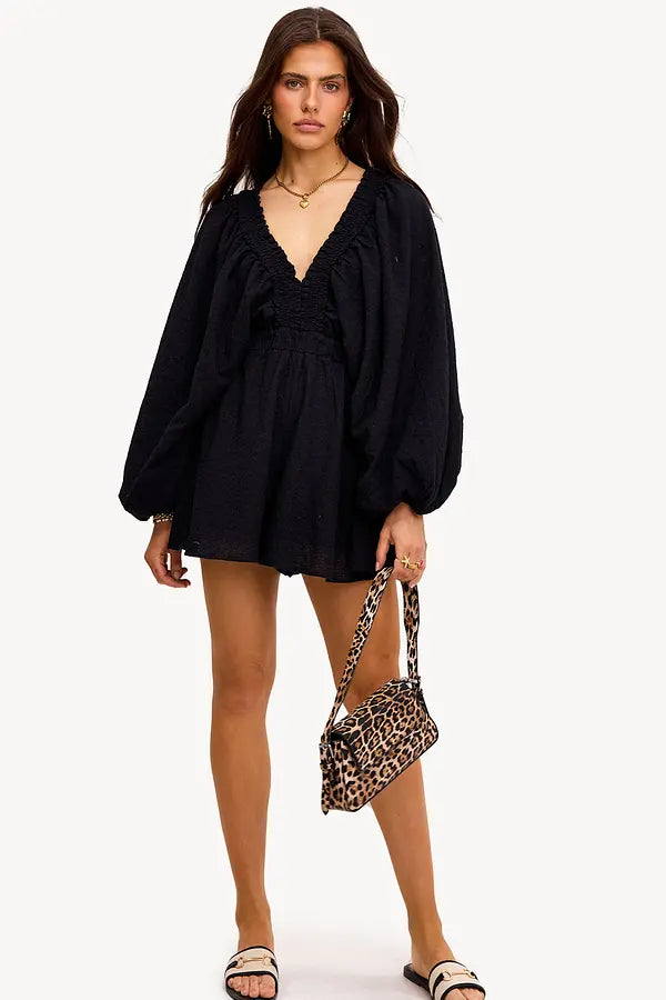 Amara - Robe Courte Noire | Manches Bouffantes | Élégante et Chic