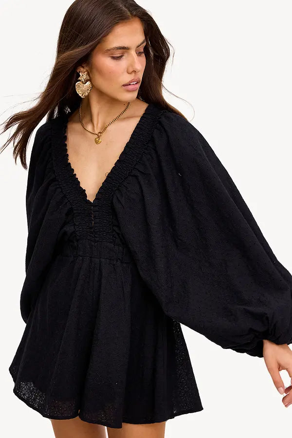 Amara - Robe Courte Noire | Manches Bouffantes | Élégante et Chic