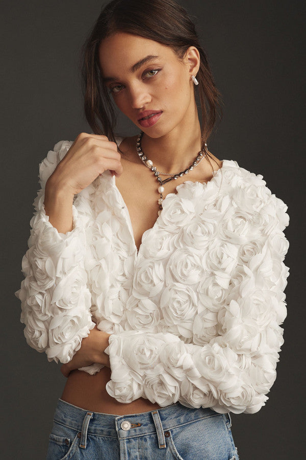 Blouse Blanche Fleurie 3D | Élégance Romantique et Texture Unique