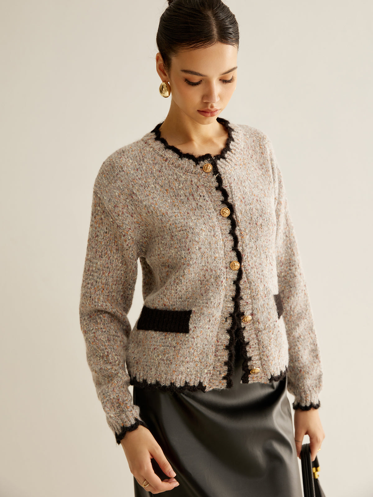 Victoria - Cardigan Tweed | Boutons Dorés | Chic & Élégant