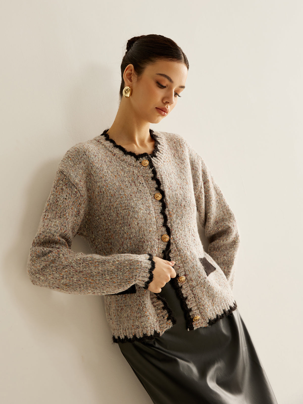 Victoria - Cardigan Tweed | Boutons Dorés | Chic & Élégant