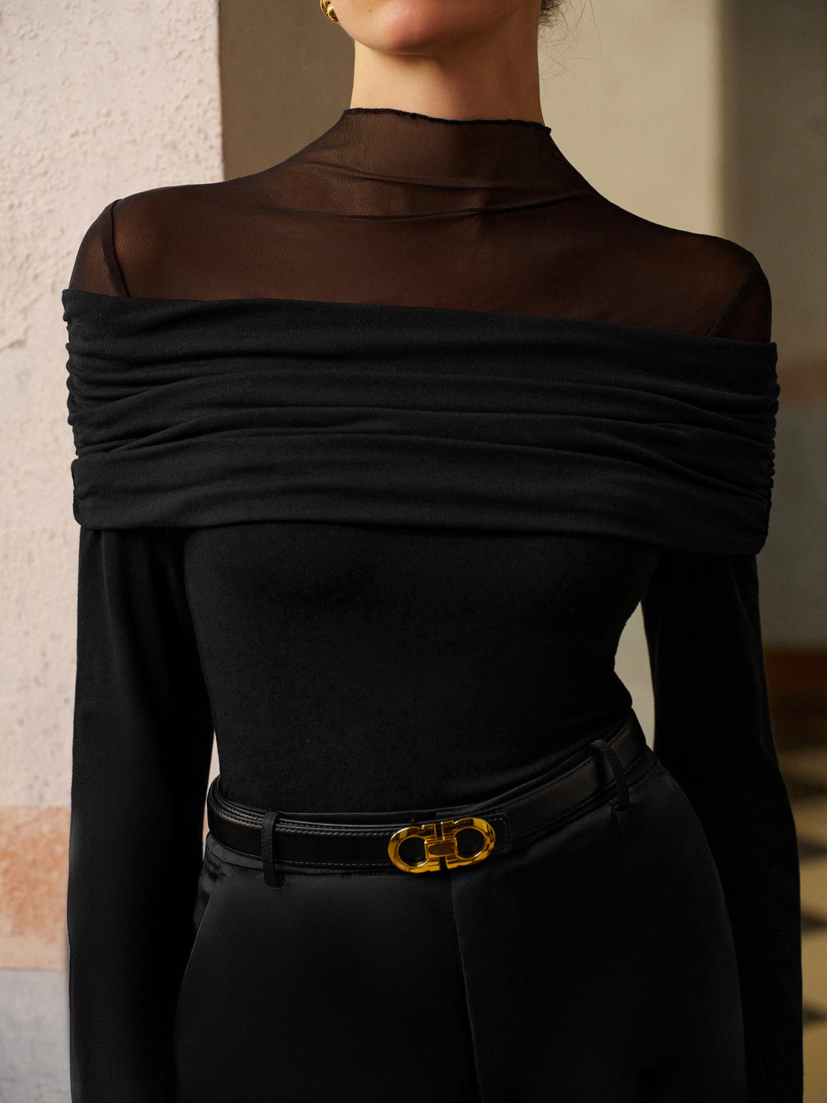 Top Drapé Épaules en Tulle | Coton | Élégant, Raffiné et Structuré
