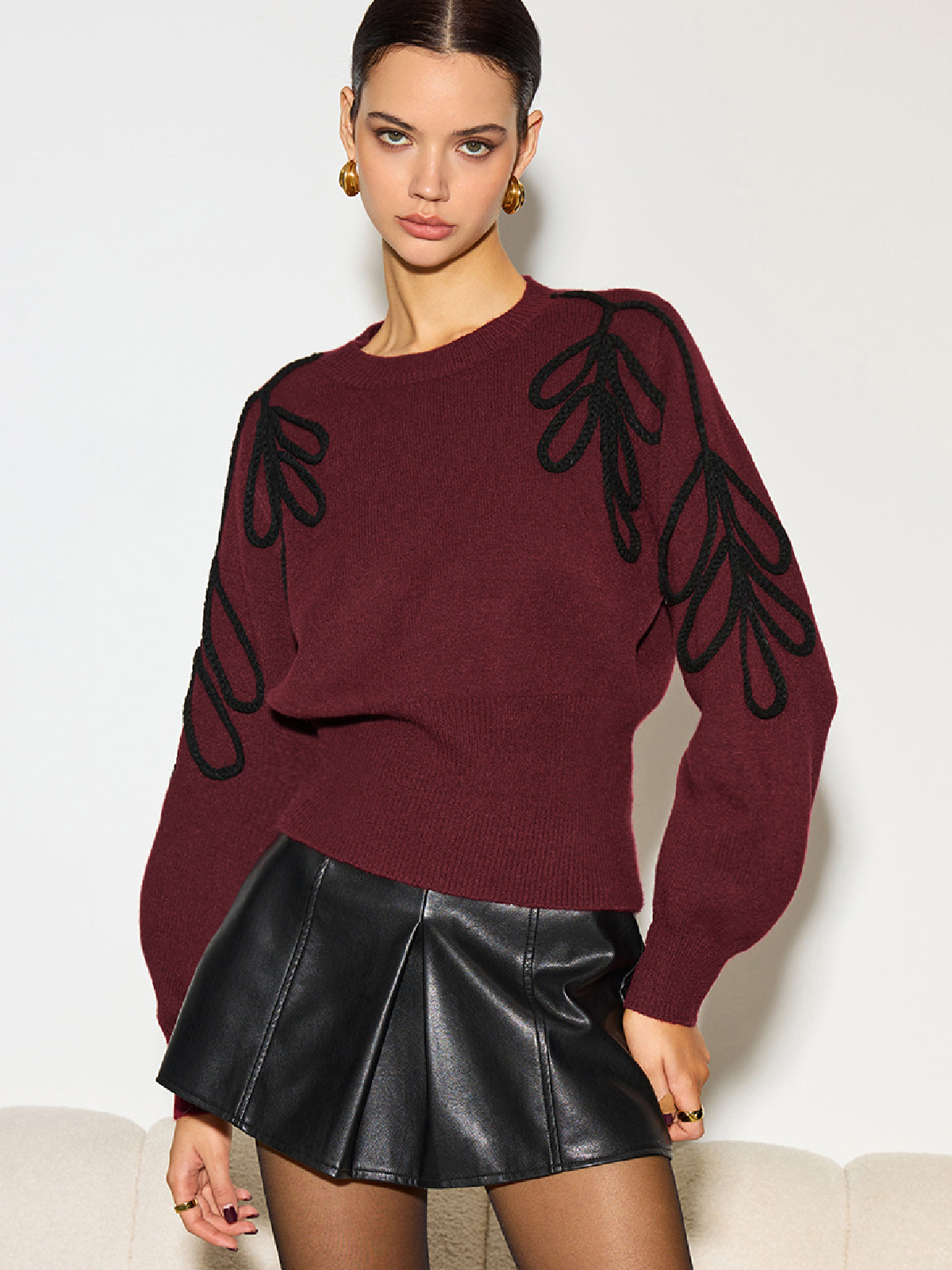 Elena - Pull Brodé | Bordeaux | Chic et Original
