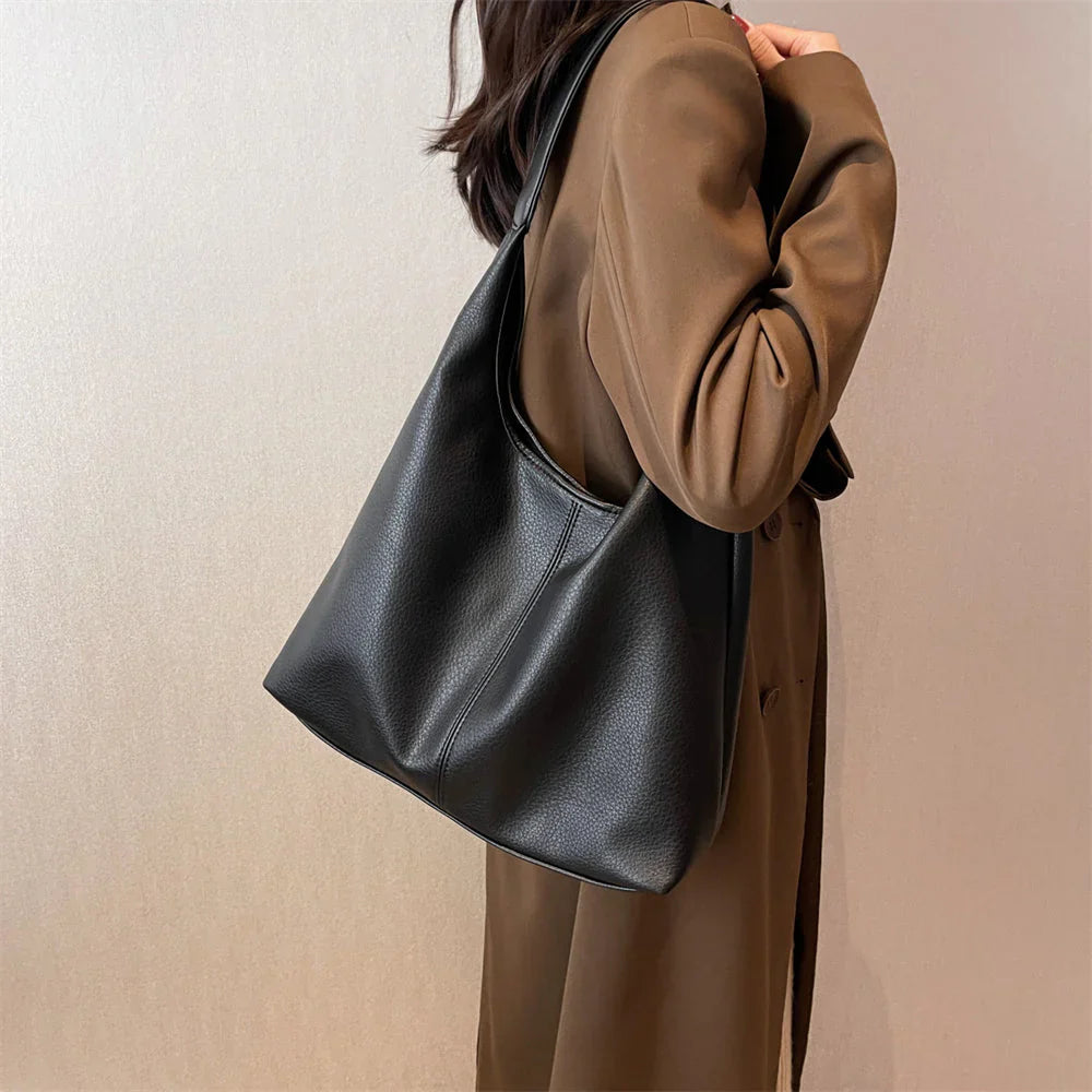 Charlotte | Sac Hobo Élégant | Simplicité Chic | Grand Format Pratique