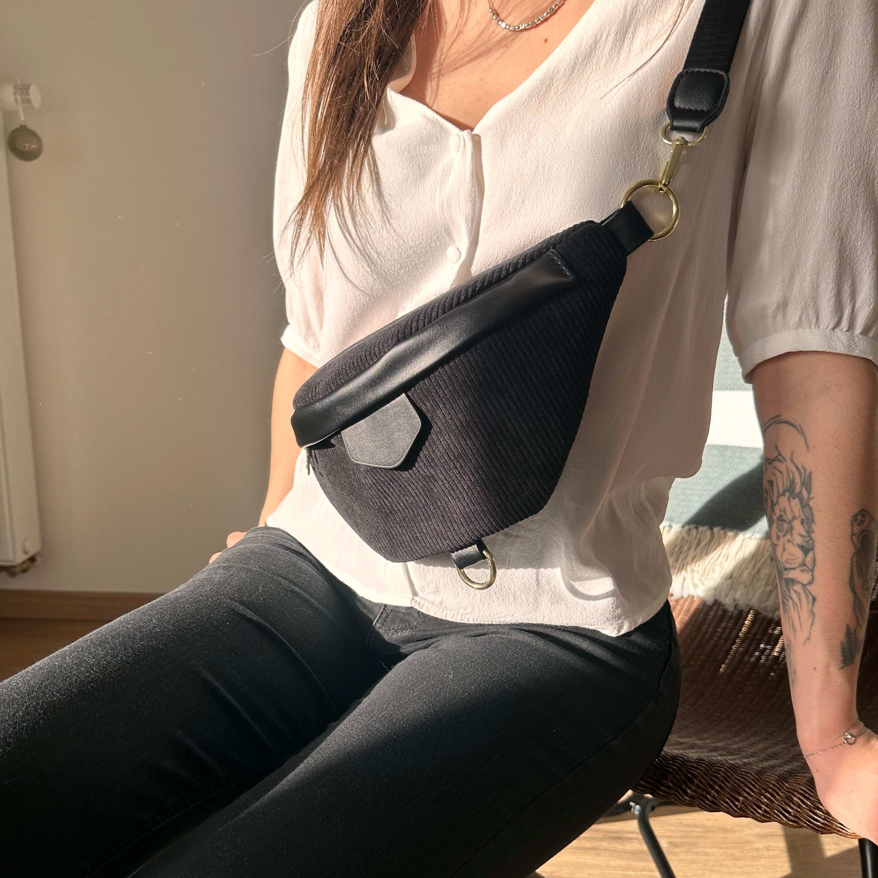 Banane Velours Côtelé | Chic & Pratique | Bandoulière Ajustable
