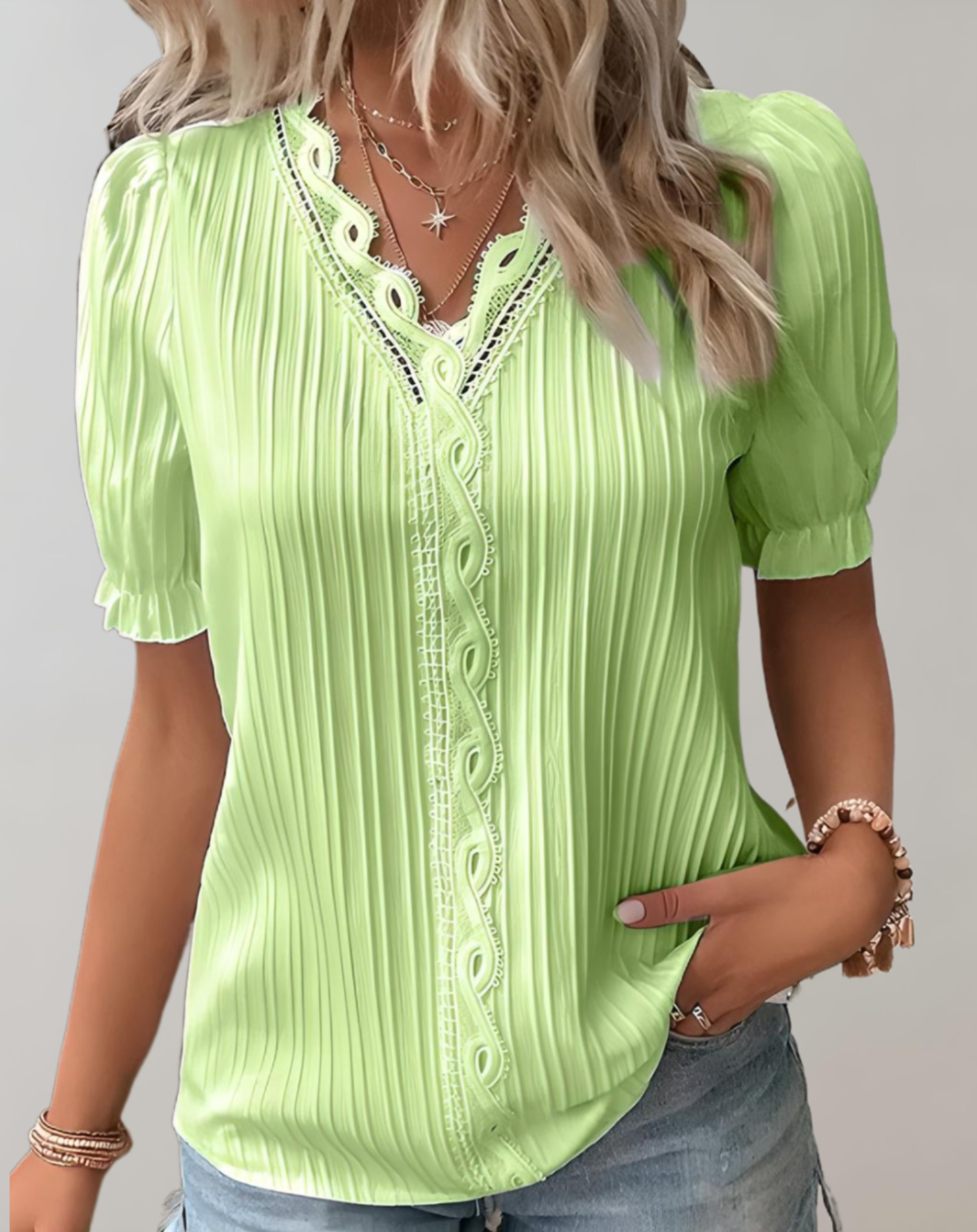 Blouse Plissée | Chic Décontracté et Détails Subtils