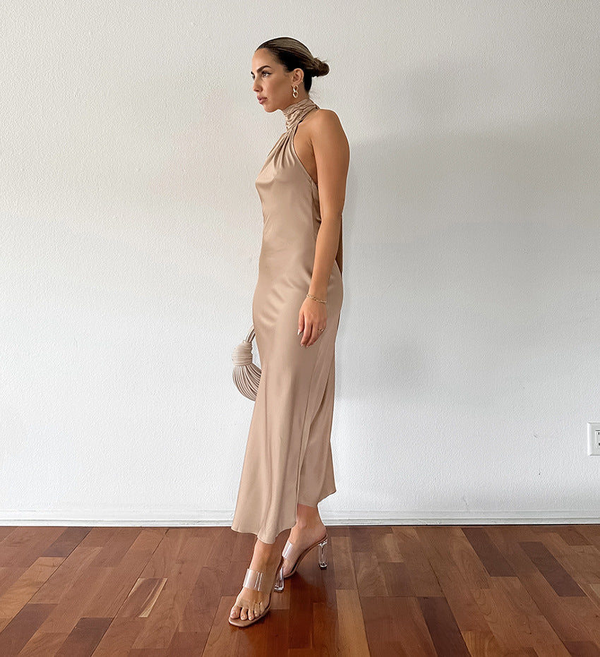Robe Satinée Longue | Élégance & Fluidité | Col Haut Sophistiqué