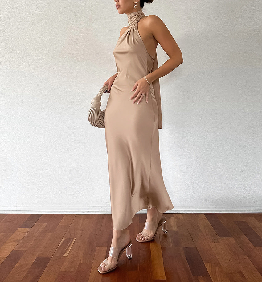 Robe Satinée Longue | Élégance & Fluidité | Col Haut Sophistiqué