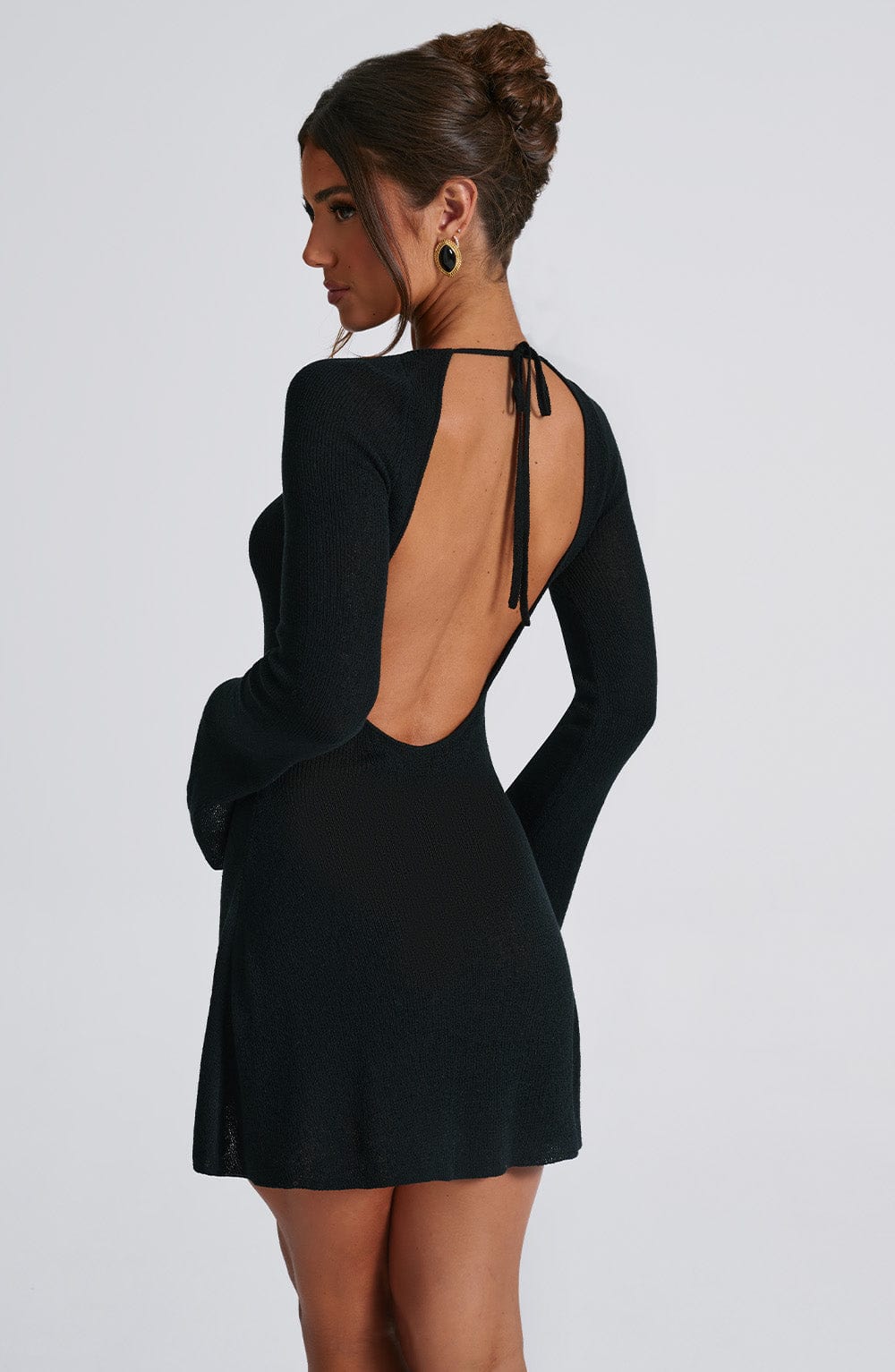 Robe Courte en Maille | Élégante & Intemporelle | Manches Évasées