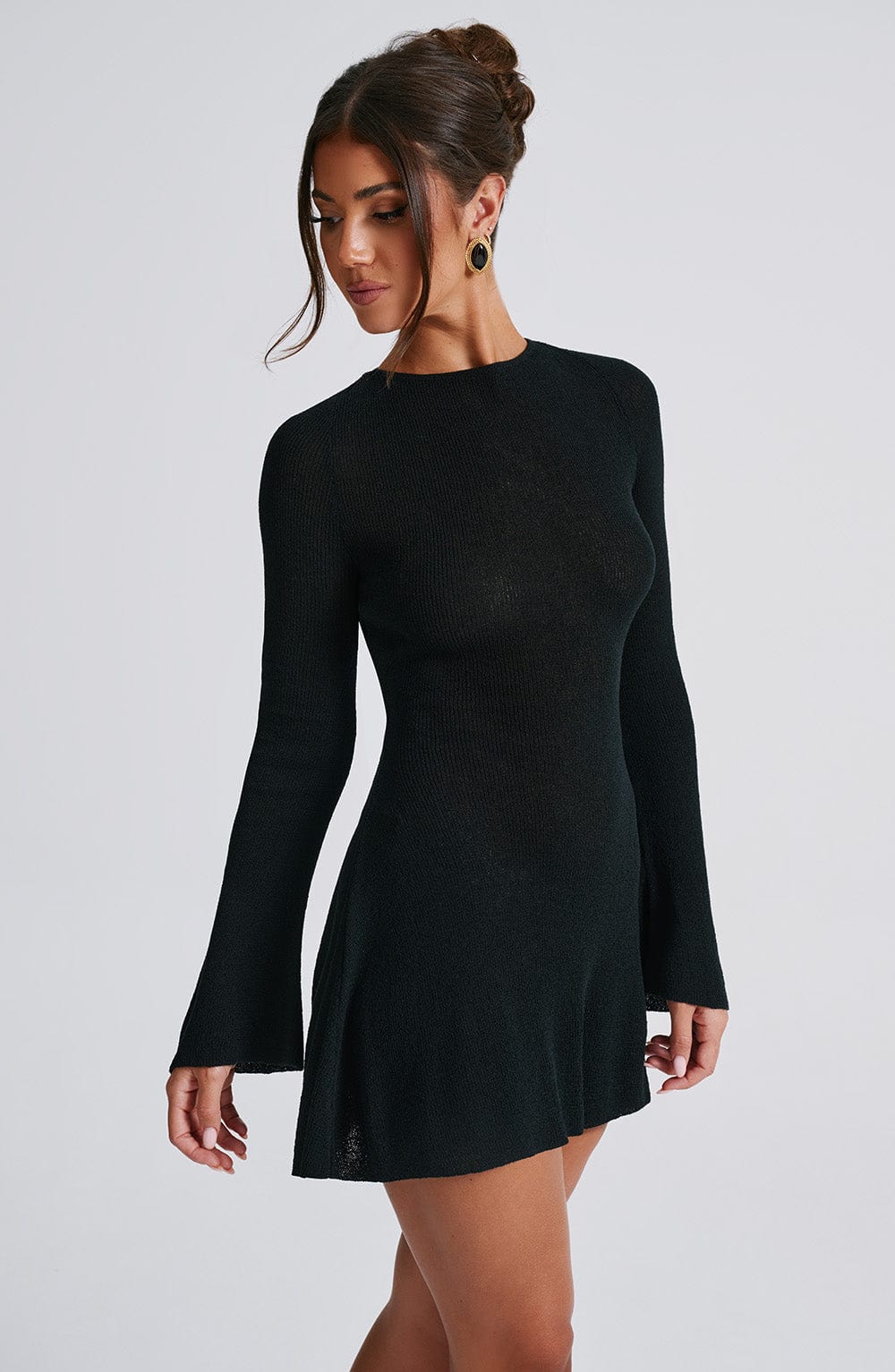 Robe Courte en Maille | Élégante & Intemporelle | Manches Évasées