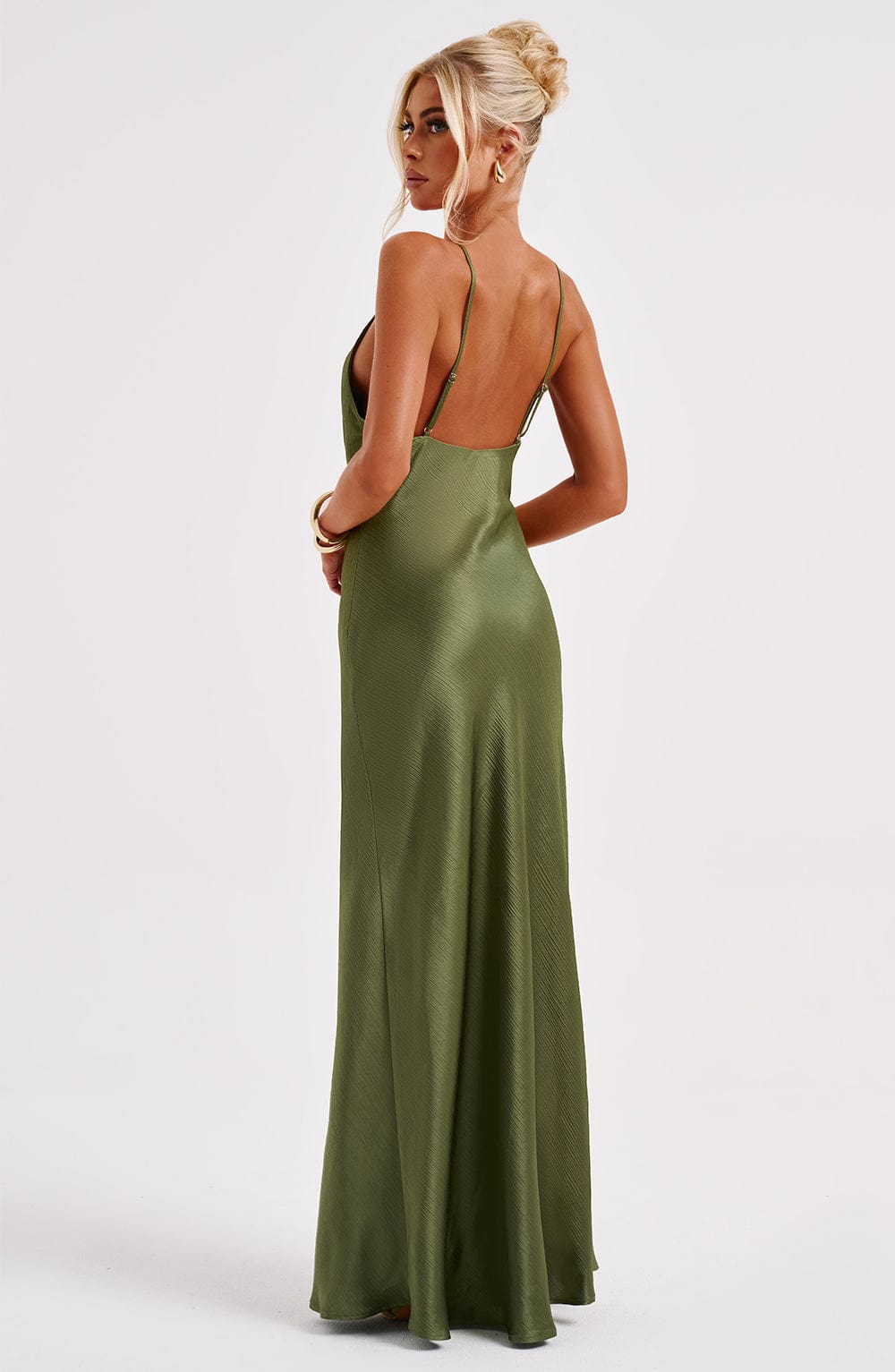 Robe Longue Évasée | Élégante & Minimaliste | Bretelles Fines