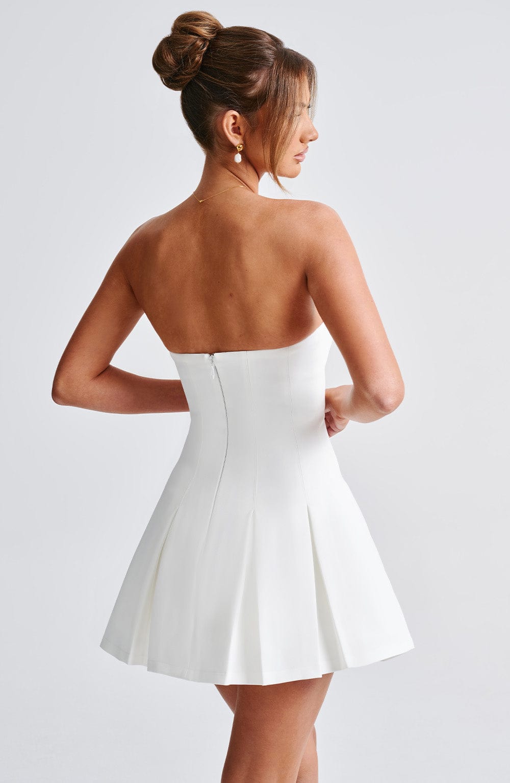 Robe Courte Bustier | Chic & Élégante | Jupe Plissée
