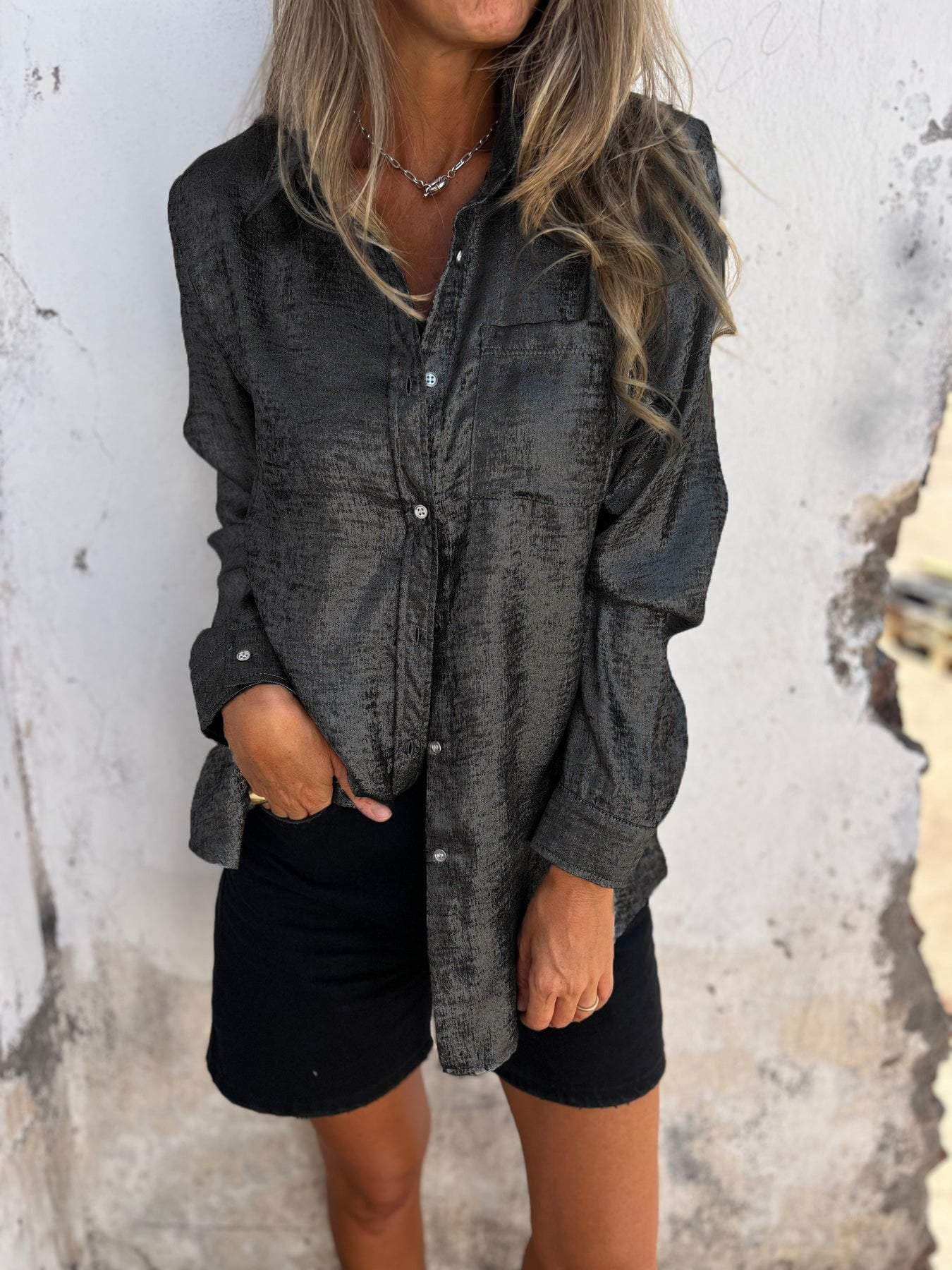 Chemise Métallisée Argentée | Effet Lumière & Touche Audacieuse