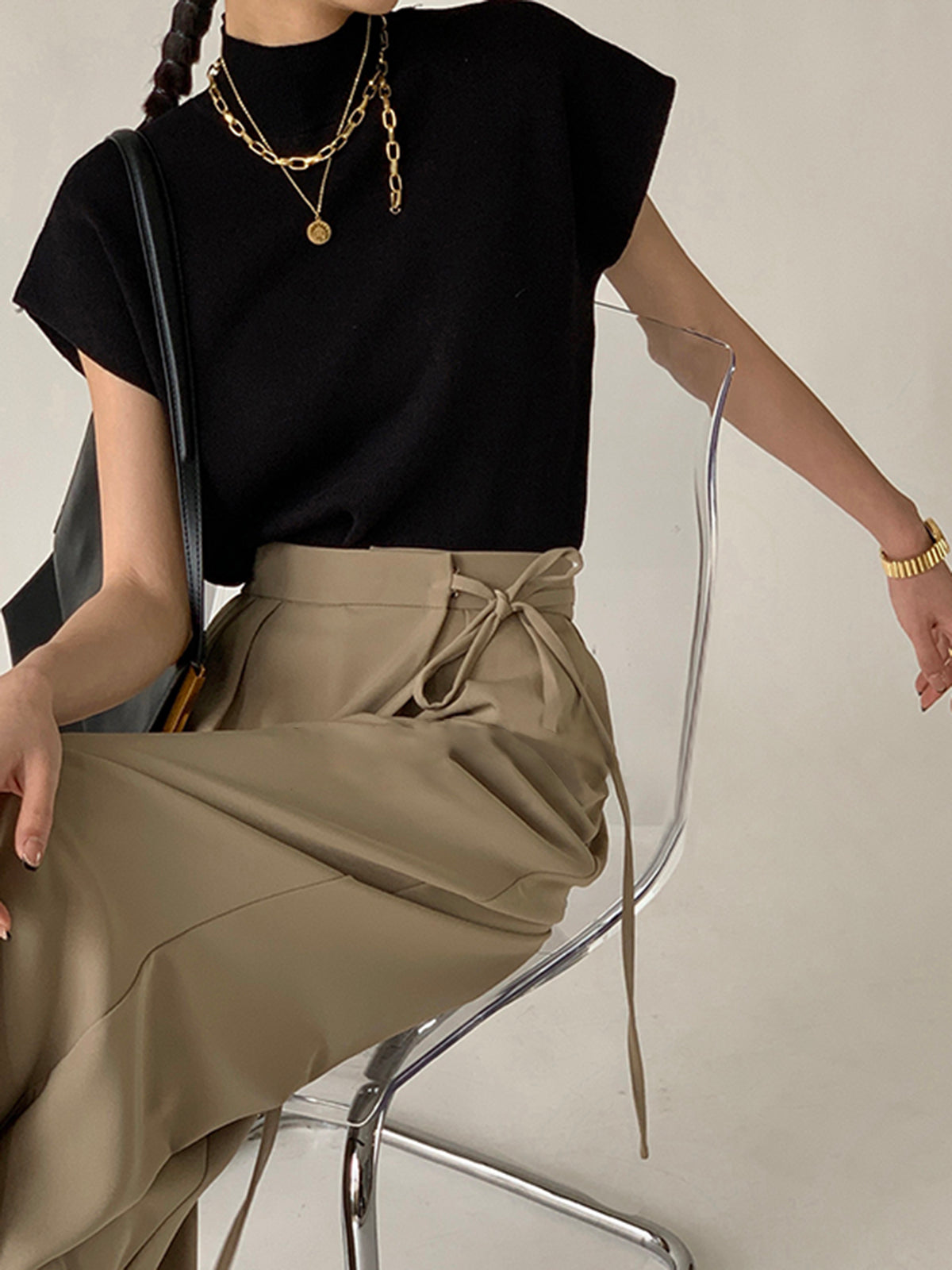 Top Col Montant | Sans Manches | Minimaliste Chic