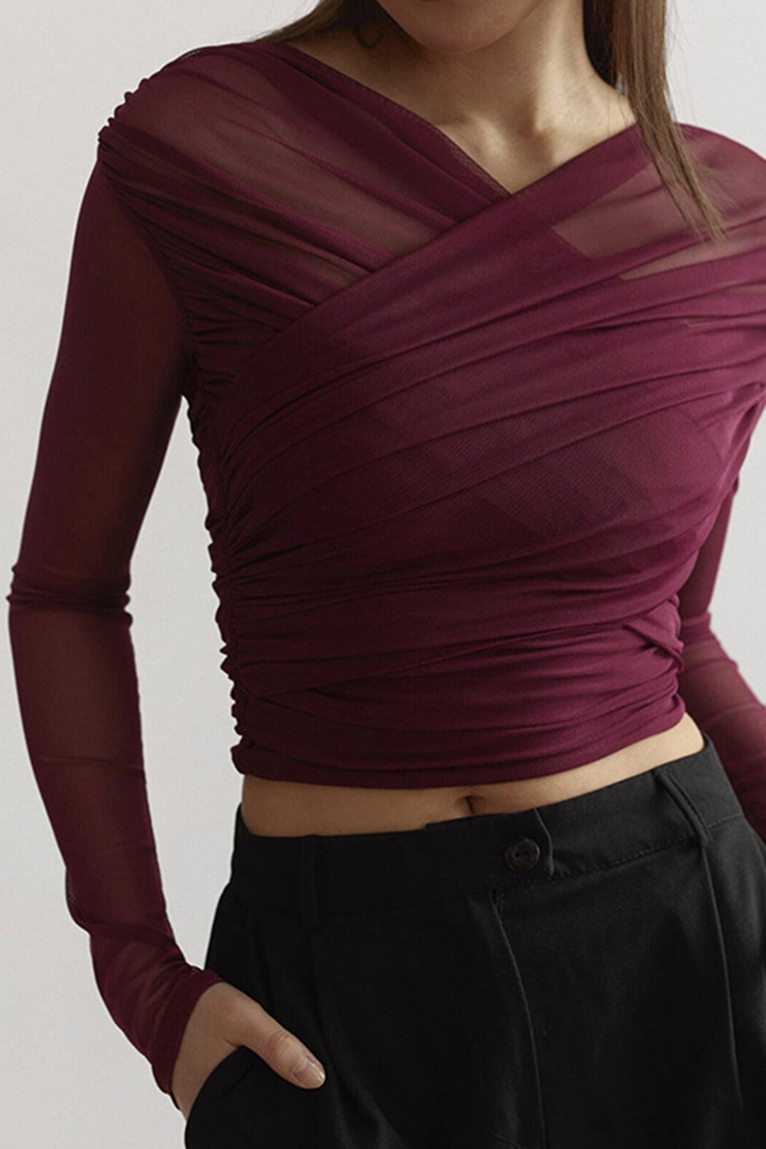 Top Croisé en Tulle | Élégance Drapée et Manches Longues