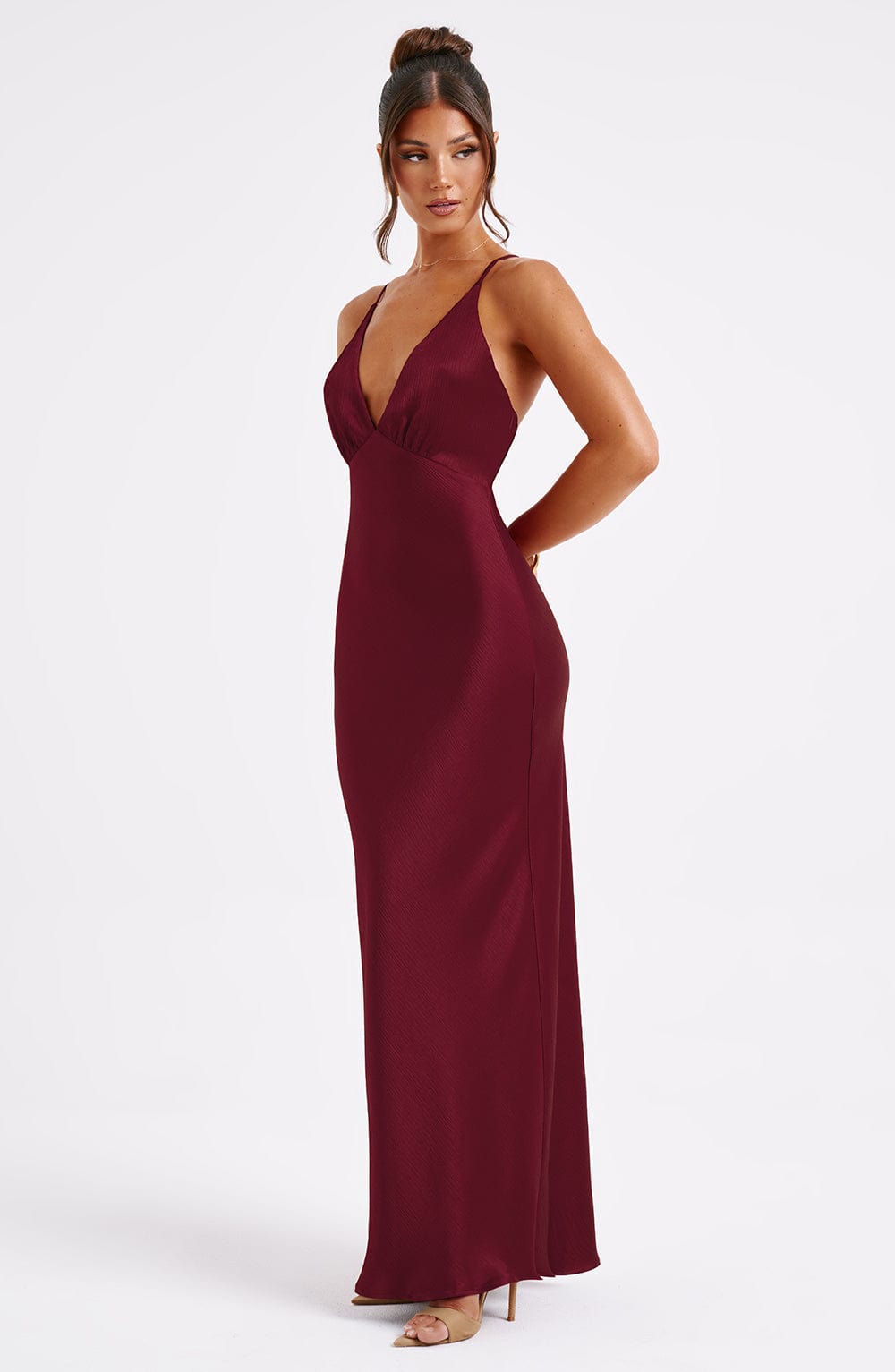 Robe Longue Évasée | Élégante & Minimaliste | Bretelles Fines